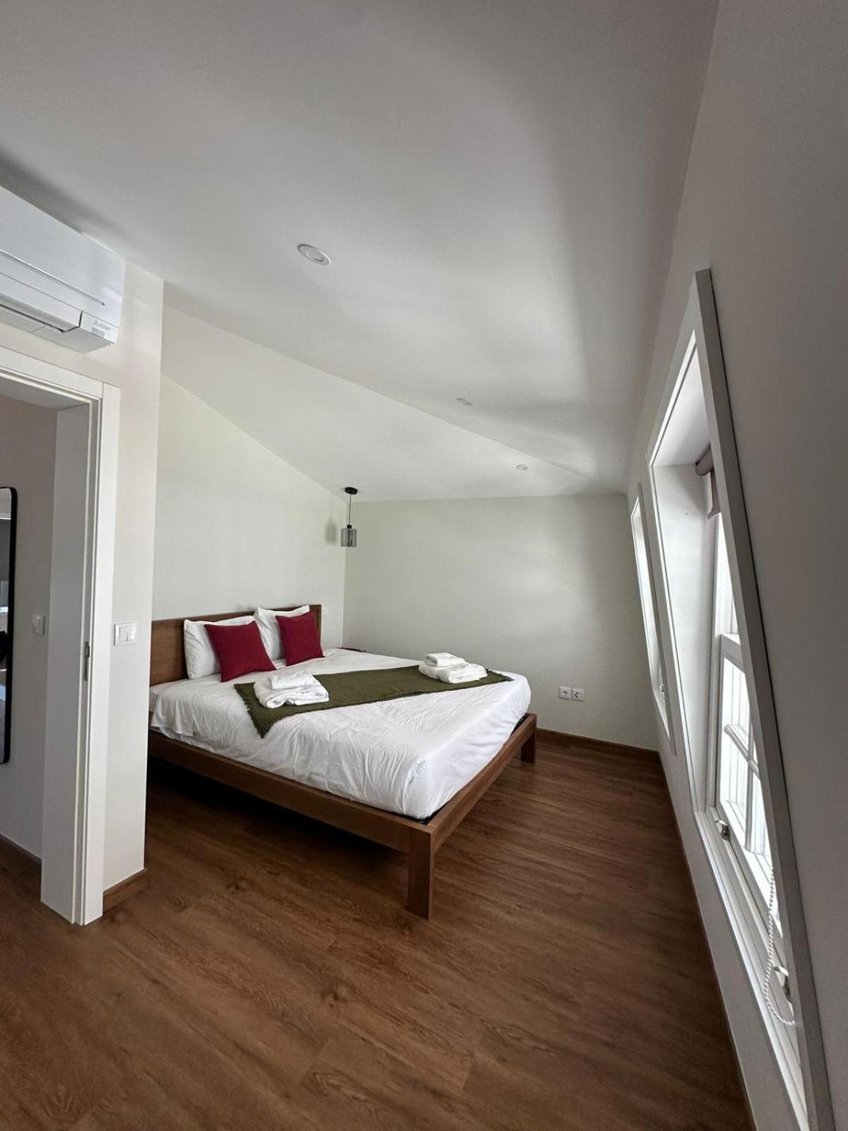 Fabulous Duplex Apartment Porto Bagian luar foto